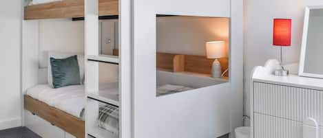 3 habitaciones, wifi gratis y ropa de cama