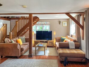 TV - The Cottage at Eastlands (Bradwell-on-Sea, near Maldon)