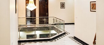 โรงแรม มหาราชา พาเลซ อักรา  