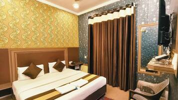 Double Room | Soundproofing, free WiFi