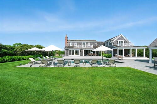 10BR Nantucket Estate Compound | Heated Pool, Cabana, Outdoor Kitchen | Events OK
