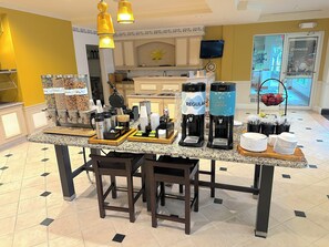 Desayuno continental incluido todos los días 