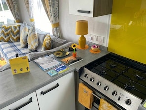 Interior - Primrose Valley Holiday Park - Holiday Accommodation 9833 (Filey)