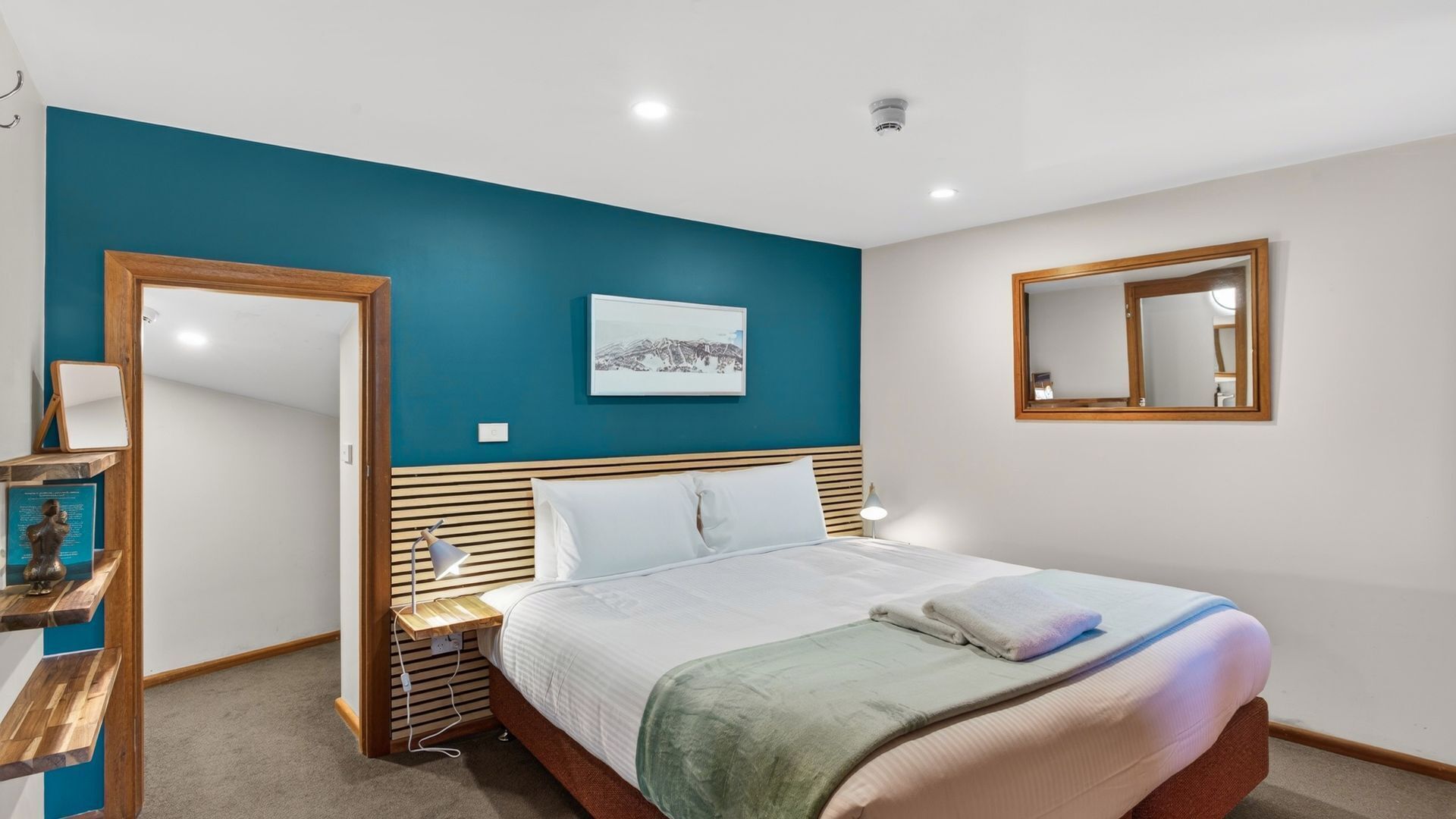 Wifi gratis y ropa de cama 