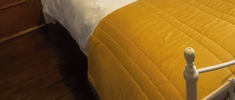 4 chambres, fer et planche Ă repasser, accĂšs Internet