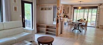 Maison de campagne de 80 M2 avec tout le nécessaire pour un séjour relaxant.