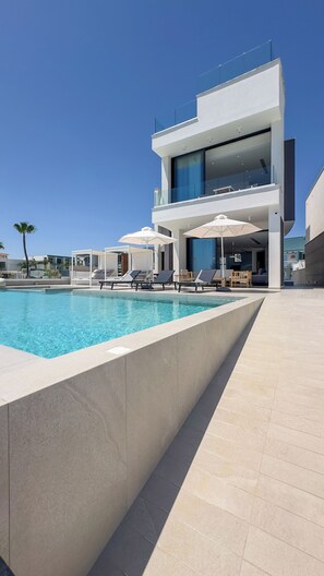 Pool - Aqua Beachfront Villas #1, Aqua Beachfront Villas - Villa 1 (Ayia Napa)