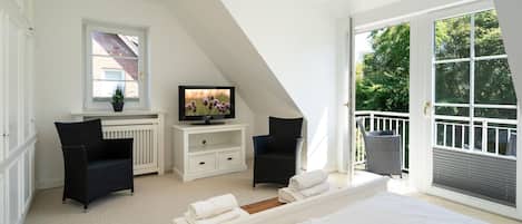 3 slaapkamers, een strijkplank/strijkijzer, wifi