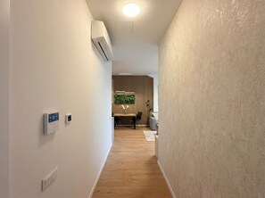 Exterior - 8-Min to Airport 1BR & 1LR Flat (Bratislavský kraj)