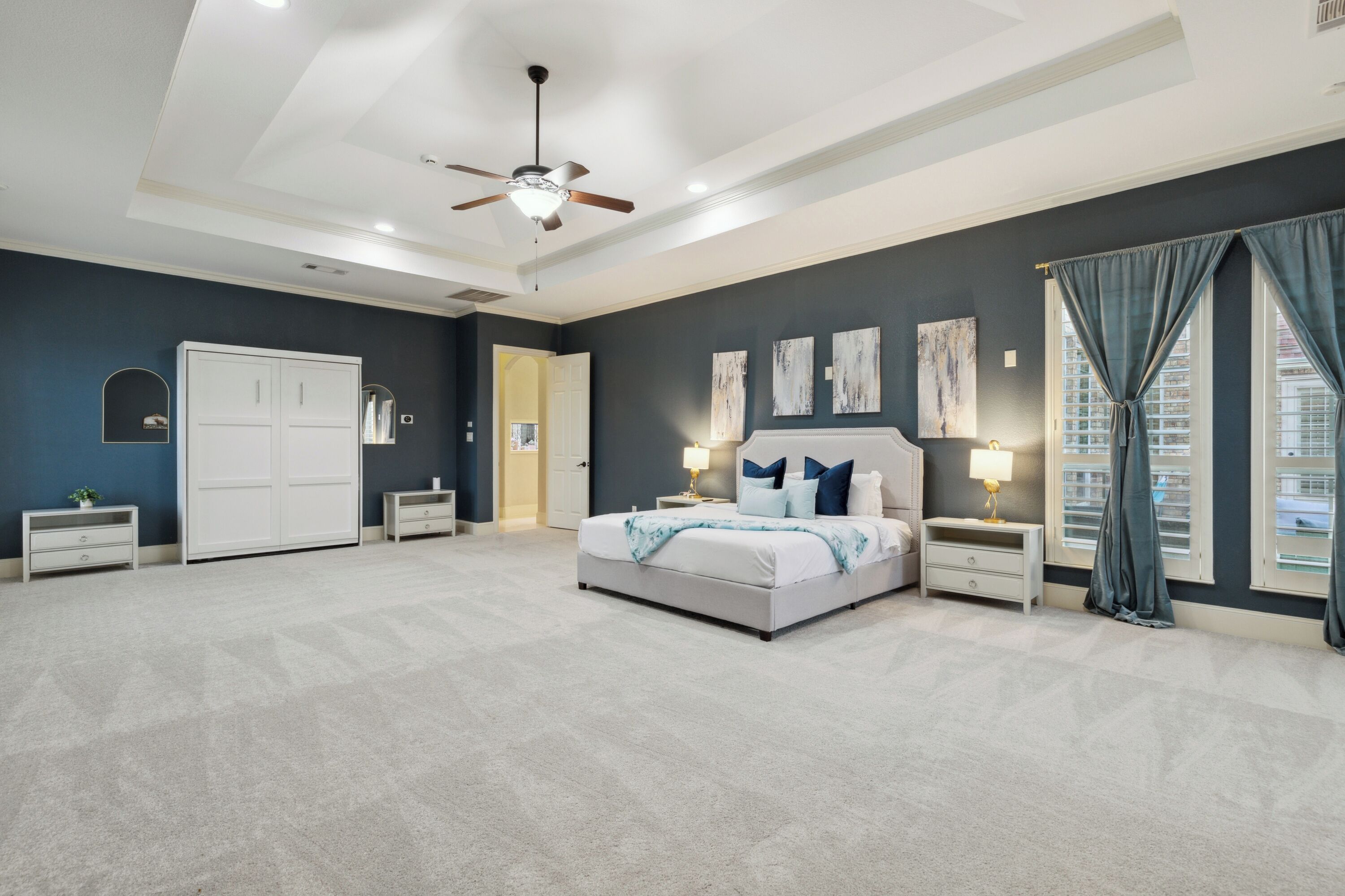 5 bedrooms, WiFi, bed sheets