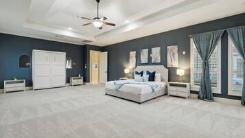 5 bedrooms, WiFi, bed sheets