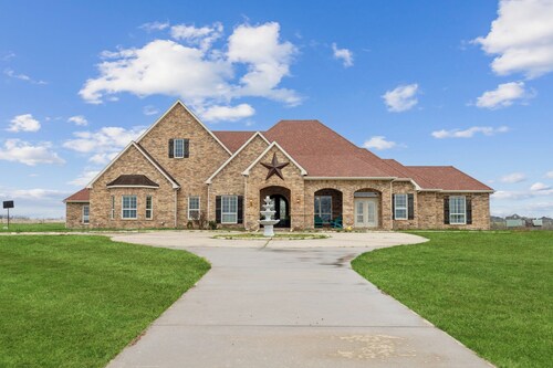 Home W/Theater PokerRoom HotTub and More