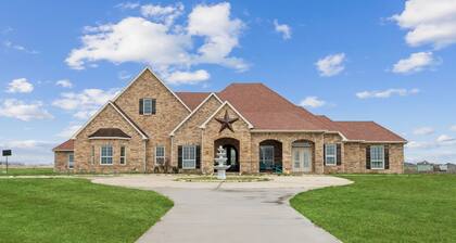Home W/Theater PokerRoom HotTub and More