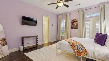 5 bedrooms, WiFi, bed sheets