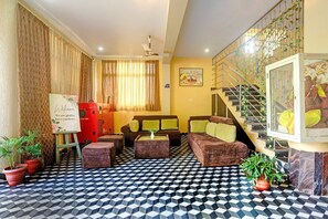 Lobby - Super Deluxe RoomHotel Padmahari (Puri)