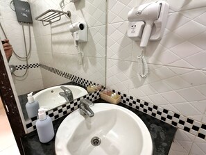 Standard Twin Room, Mountain View | Bathroom | Shower, hair dryer, towels, soap - Lexis Residence Patong - Newly Renovated (Tambon Patong)