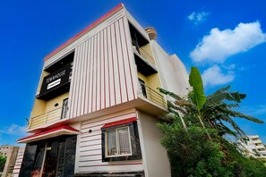 Exterior - Deluxe with BalconyShri Jagannath Homestay (Puri)