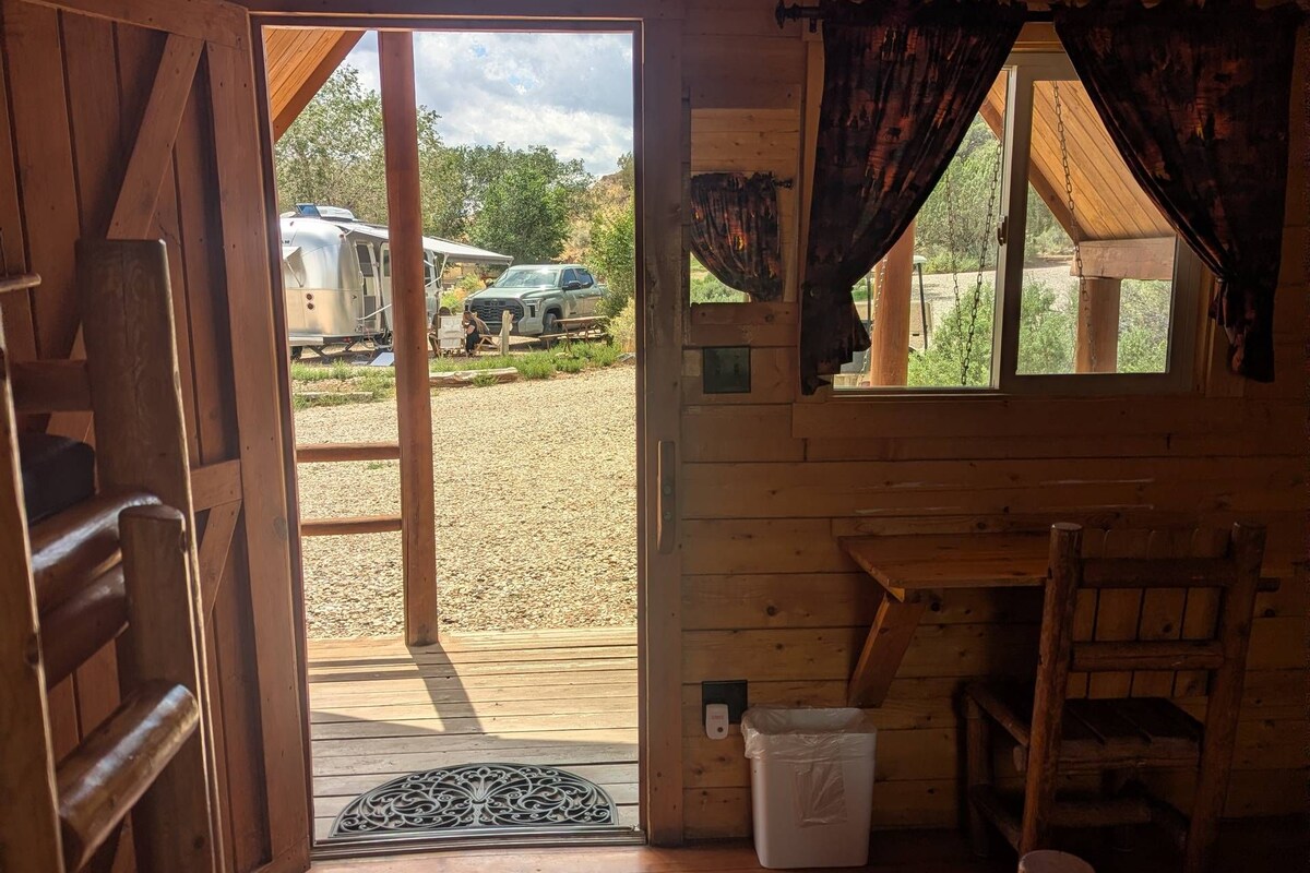Cabaña estándar | Wifi gratis y ropa de cama