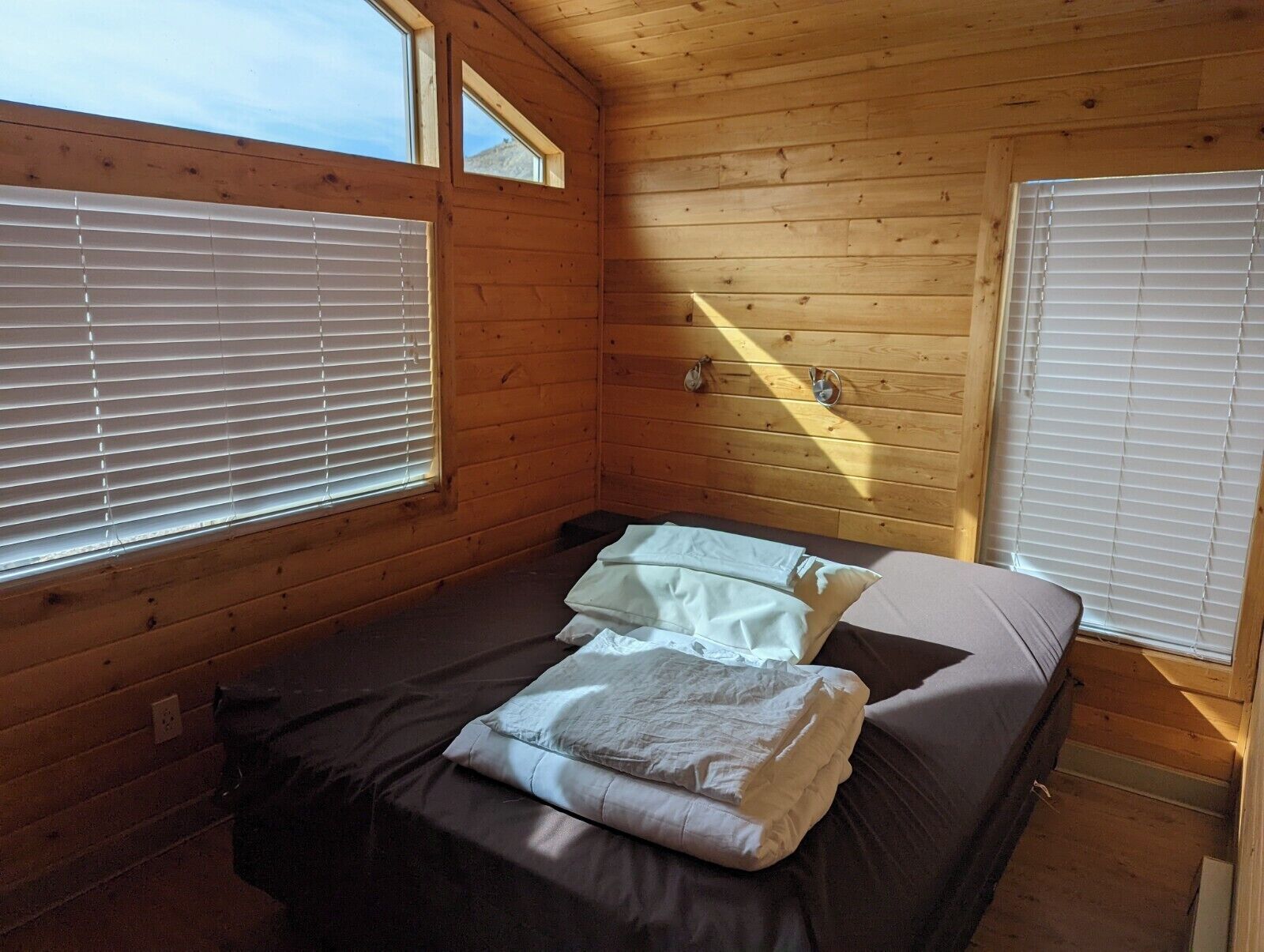Cabaña Deluxe, 2 habitaciones, no se aceptan mascotas | Wifi gratis y ropa de cama 