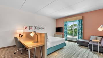 Deluxe Room, 1 King Bed, Accessible Bathtub, Non Smoking | WiFi (free)