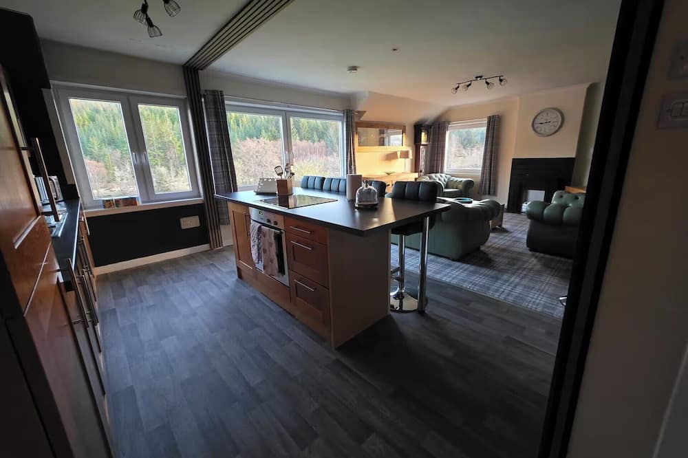 Apartment Sleeps 4 With Garden - Fairburn