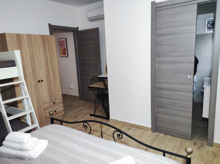 50 Special Apartment - Pontedera
