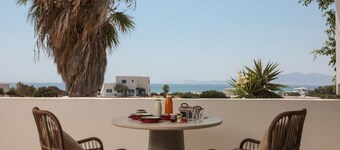 Phoenicia Nature Naxos