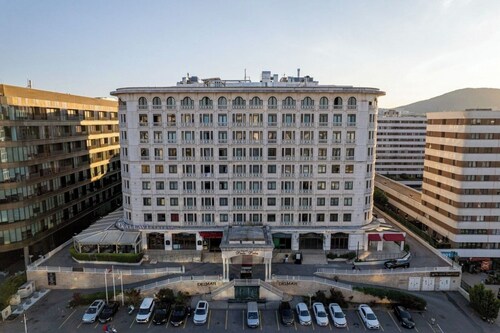 ELİT PERLA SUIT