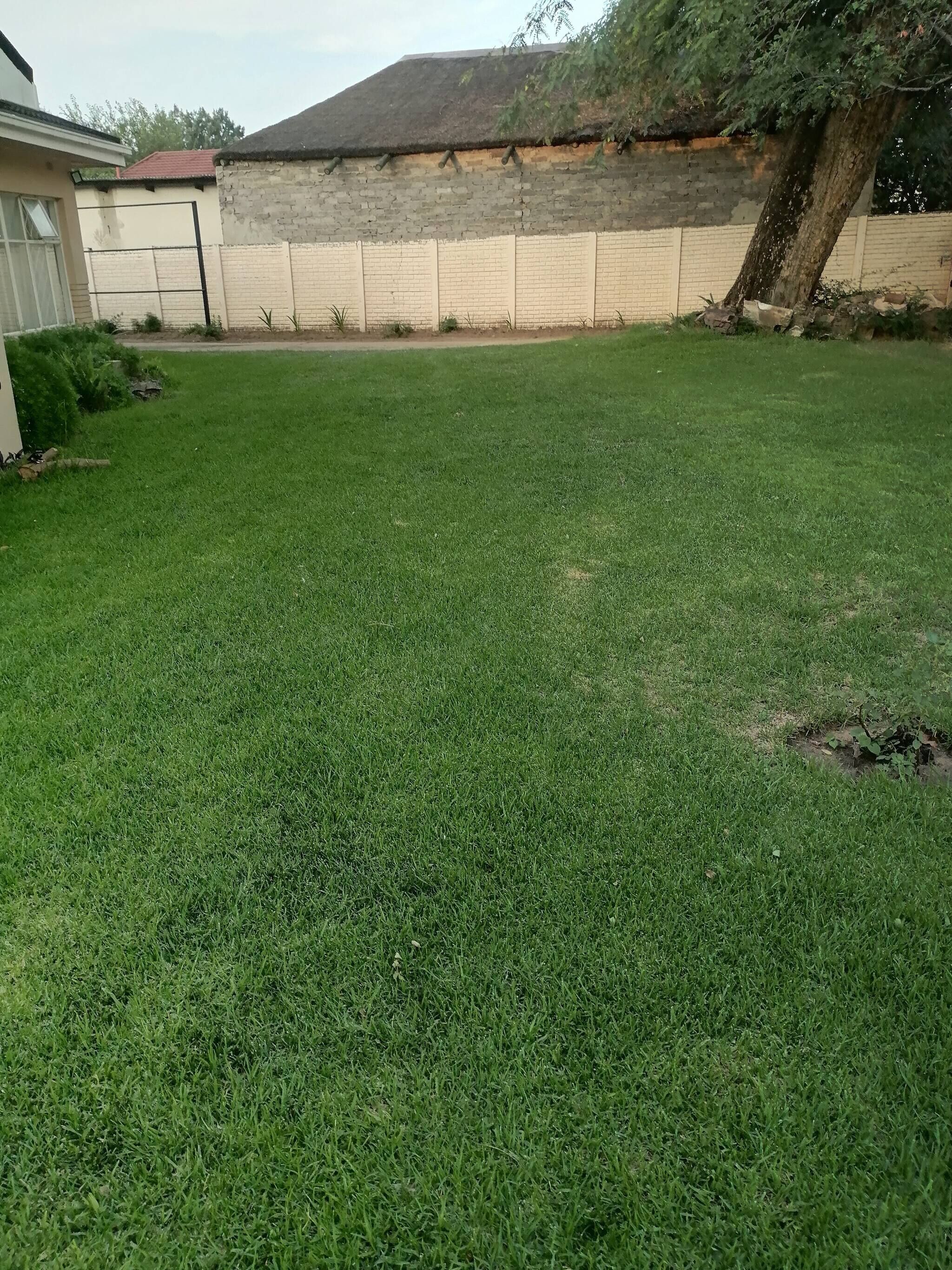 Room, 4 Bedrooms, Smoking, Patio | Property grounds