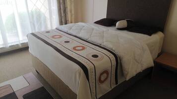 Room, 4 Bedrooms, Smoking, Patio | 4 bedrooms