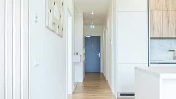 Basic-Apartment | Eigene Küche | Kühlschrank, Mikrowelle, Ofen, Herdplatte