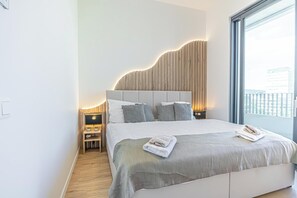 Apartamento básico | Escrivaninha, espaço de trabalho para notebook