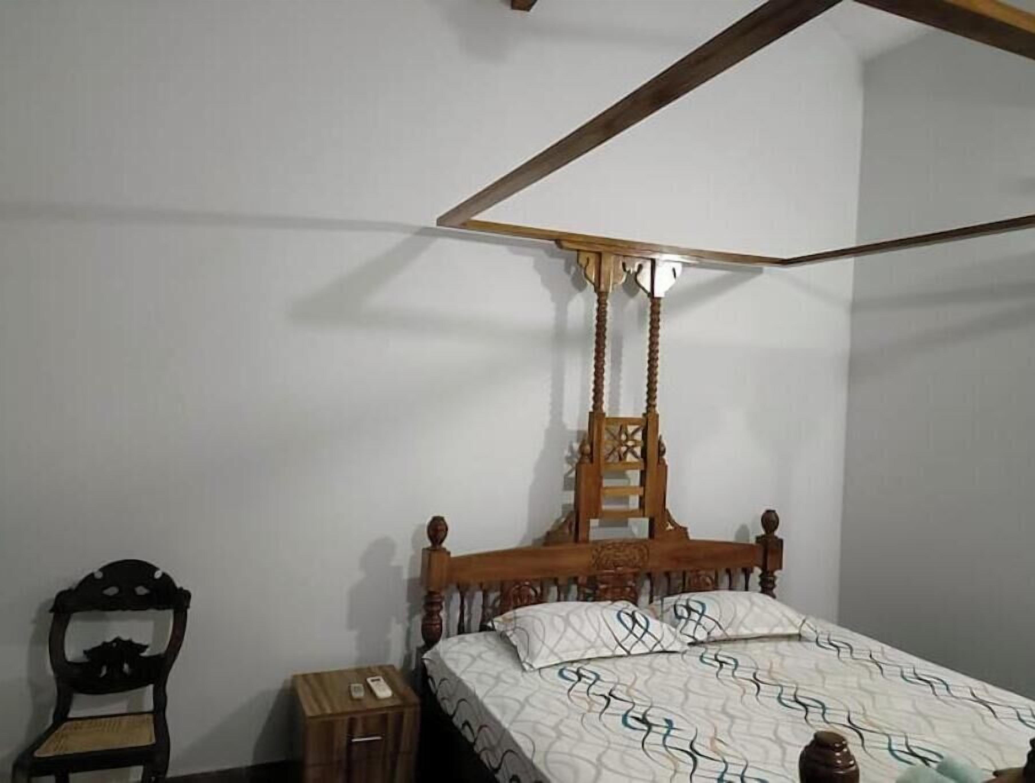 3 chambres, fer et planche à repasser, Wi-Fi, draps fournis