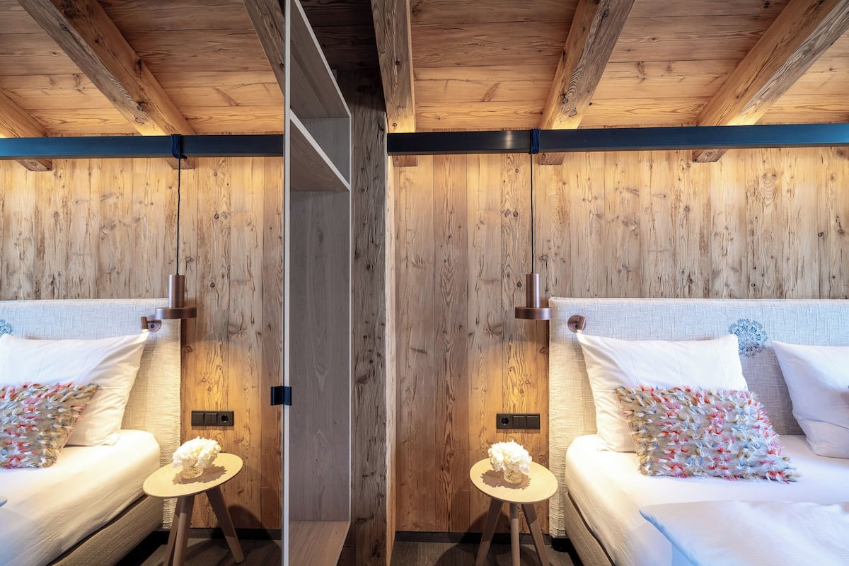 Chalet de lujo, vista a la montaña | Ropa de cama de alta calidad, edredón y escritorio