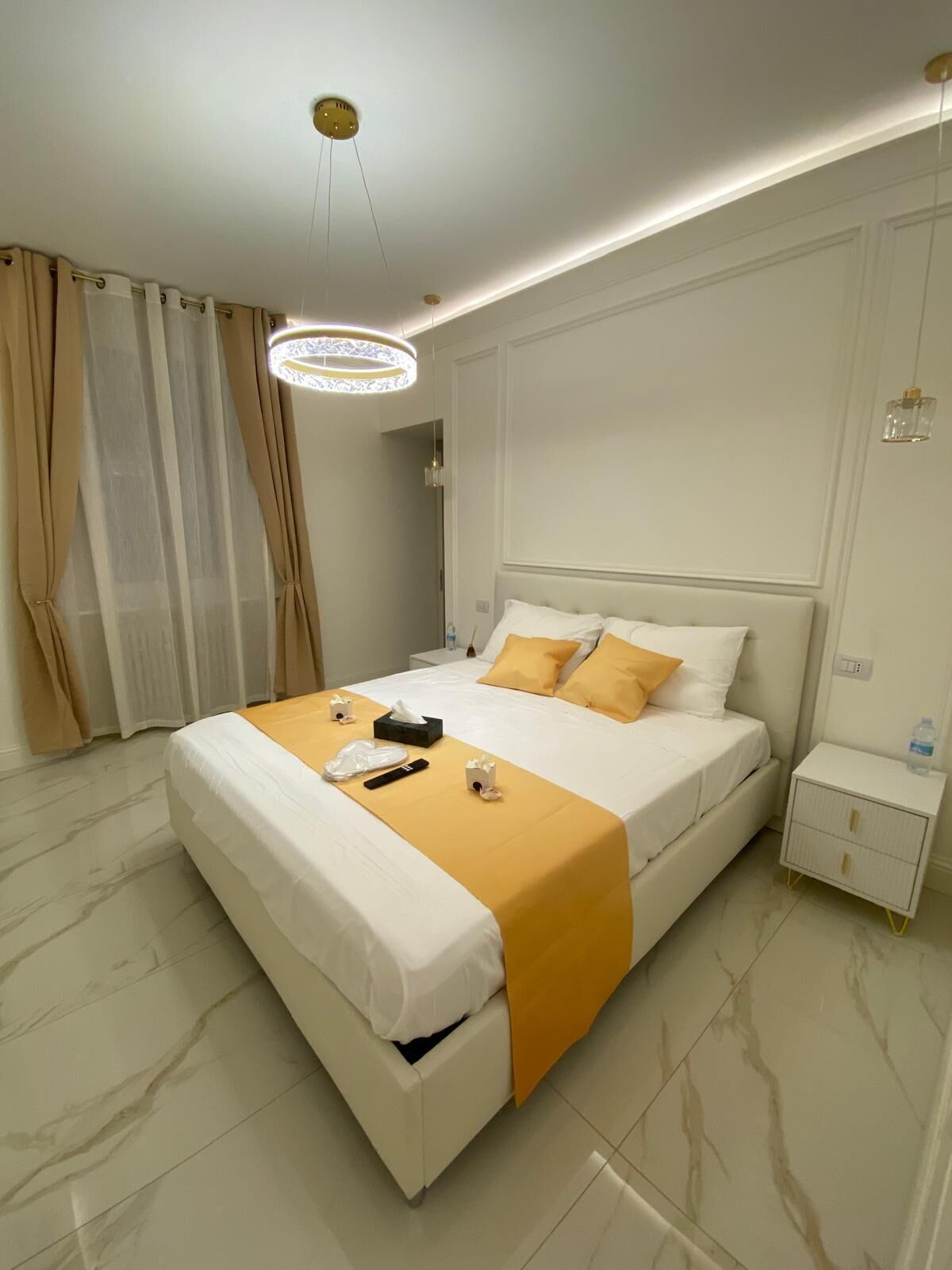 Free WiFi, bed sheets