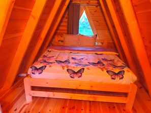 1 bedroom, WiFi, bed sheets - Charming 1-bedroom bungalow in soothing Mojkovac Municipality (Mojkovac Municipality)
