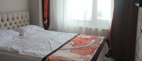 In-room safe, free WiFi