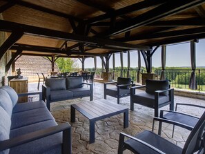 Outdoor dining - Spacious villa, private pool - 12 guests (Rouffilhac)