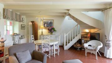 House | Living room