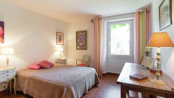 House | 4 bedrooms, individually furnished