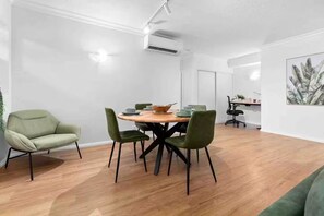 Dining - The Nest Cairns - 4 Pools | Tennis Court | Botanic Gardens (Cairns North)