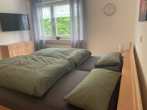 WiFi, bed sheets - Vrbo Property (Bad Breisig)