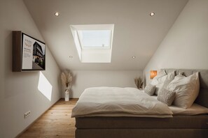 4 chambres, fer et planche à repasser, Wi-Fi, draps fournis