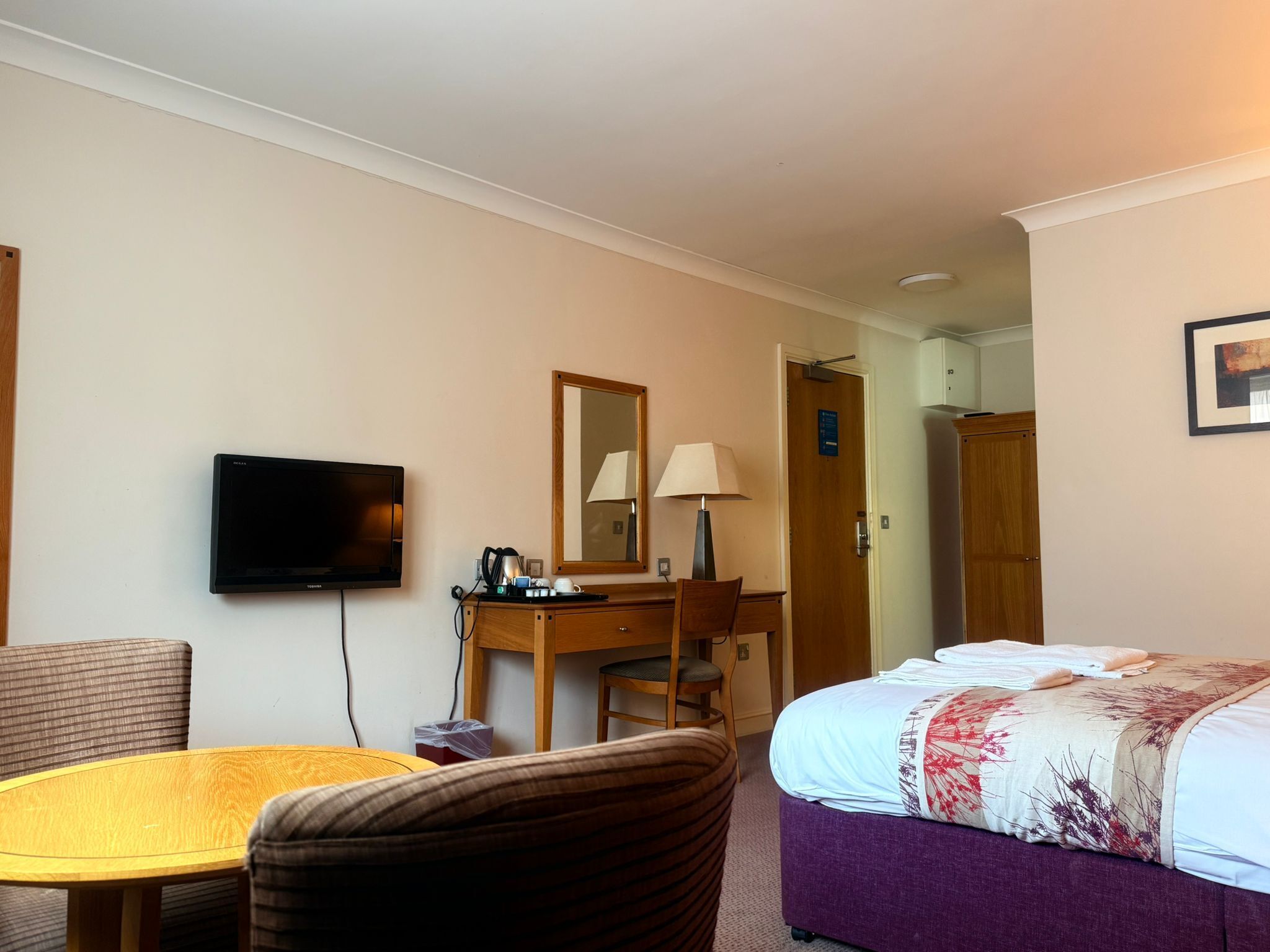 1 bedroom, desk, free WiFi, bed sheets