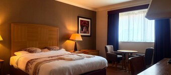 Elegant Executive Double: Comfort & Convenience in Blaby