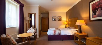 Elegant Executive Double: Comfort & Convenience in Blaby