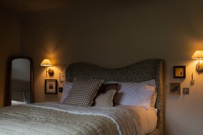 3 bedrooms, iron/ironing board, Internet, bed sheets - The Nook: Boutique Lake District Cottage with Hot Tub, Log Burner and Views (Embleton)