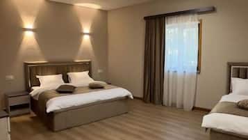 Classic Triple Room | Blackout drapes, soundproofing, free WiFi