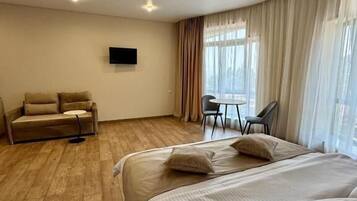 Deluxe Double Room, City View