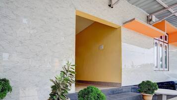 House | Reception